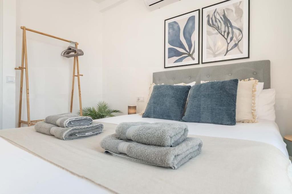 Sunlit & Fresh Apartment - Center By Rems Malaga Ngoại thất bức ảnh