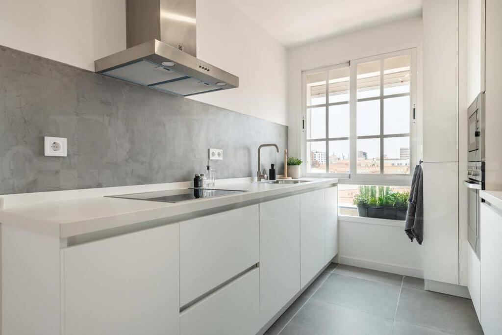 Sunlit & Fresh Apartment - Center By Rems Malaga Ngoại thất bức ảnh