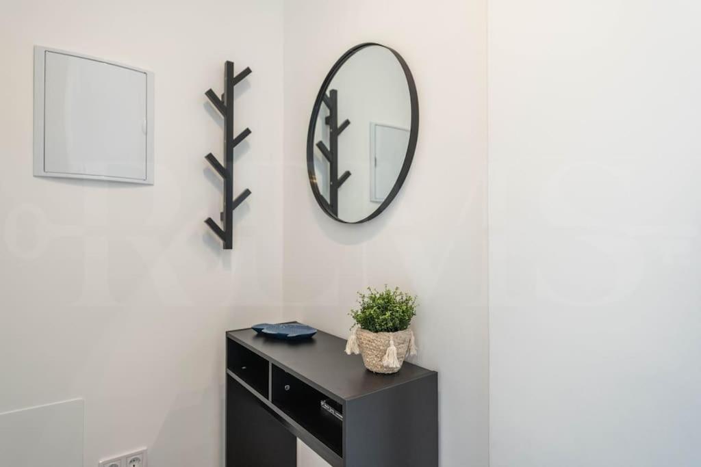Sunlit & Fresh Apartment - Center By Rems Malaga Ngoại thất bức ảnh